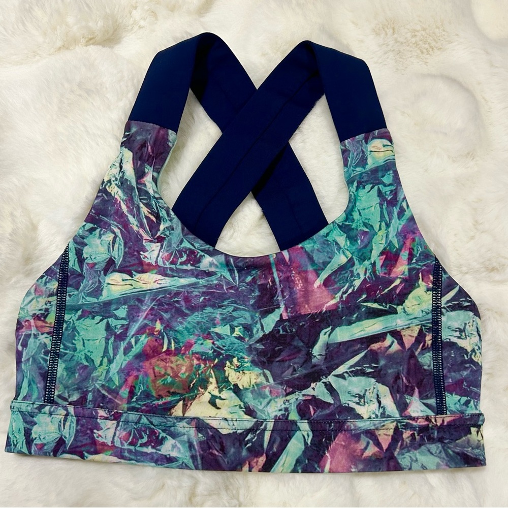 Lululemon iridescent multi bra size 4